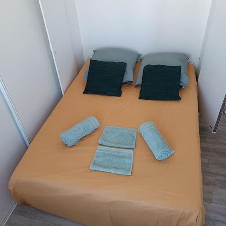Grand Studio Avec Balcon En Bord De Mer Palavas-les-Flots Exterior foto