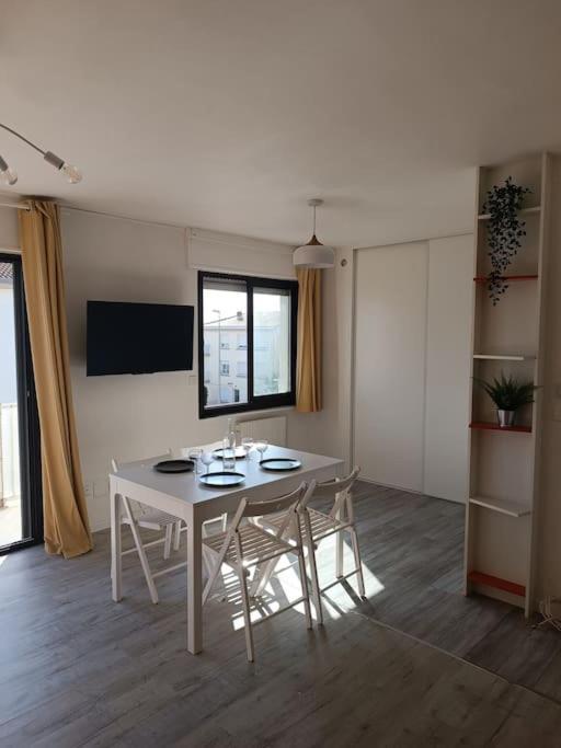 Grand Studio Avec Balcon En Bord De Mer Palavas-les-Flots Exterior foto